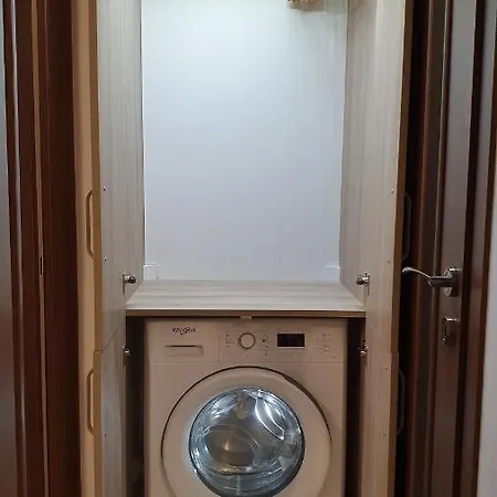 בראשוב Artment! A New And Stylish Apartment For You - Free Parking מראה חיצוני תמונה