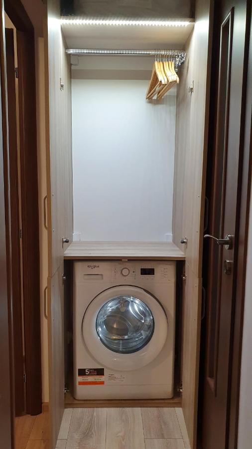 Artment! A New And Stylish For - Free Parking Appartement