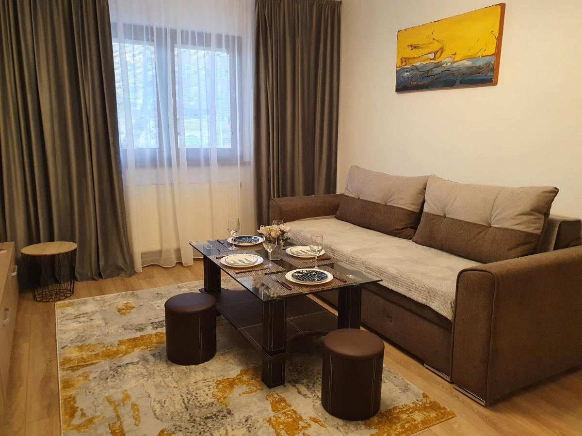 Appartement Artment! A New And Stylish For - Free Parking Braşov